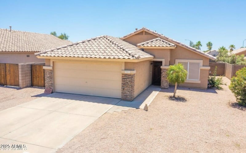 8657 Capri Ave, Mesa, AZ 85208