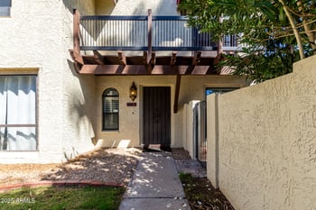 8658 51st St #2, Phoenix, AZ 85044