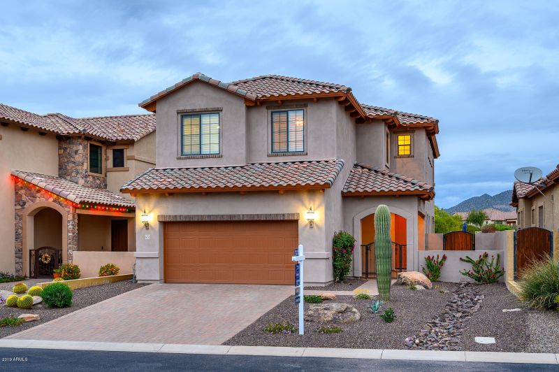 8658 E Ivy St, Mesa, AZ 85207