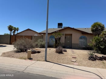 8659 W Earll Dr W, Phoenix, AZ 85037
