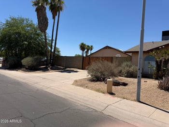 8659 Earll Dr, Phoenix, AZ 85037