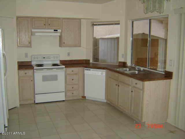 866 E Morelos St, Chandler, AZ 85225