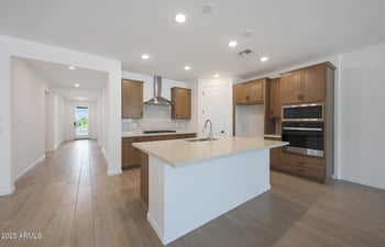 866 Riparian Dr, San Tan Valley, AZ 85140