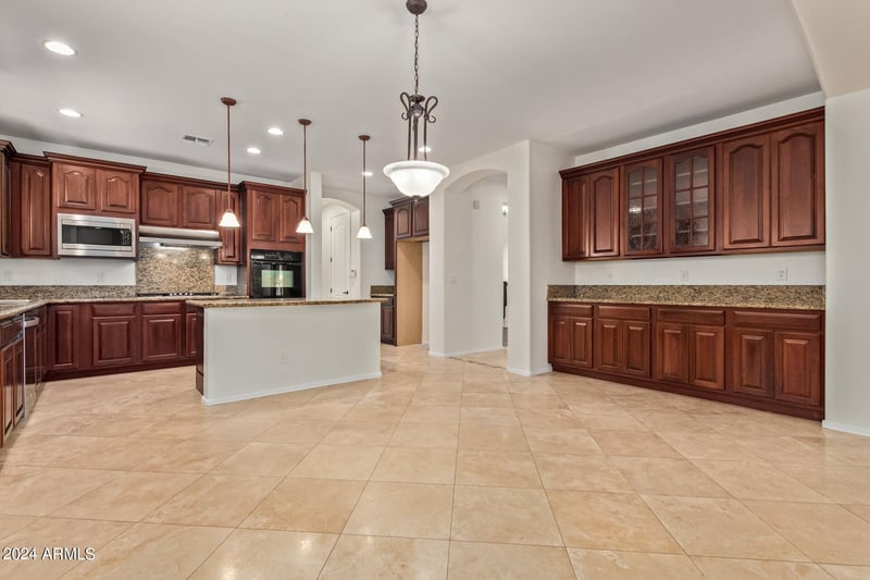 866 W Glenmere Dr, Chandler, AZ 85225
