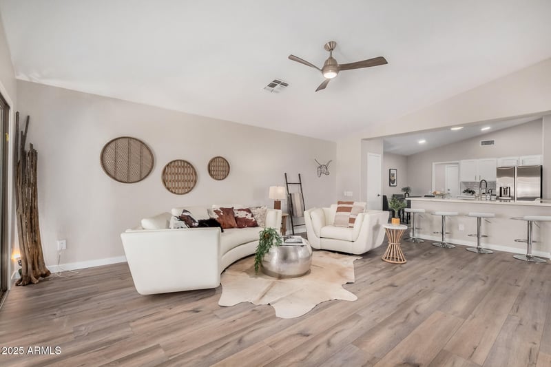 8660 Nido Ave, Mesa, AZ 85209