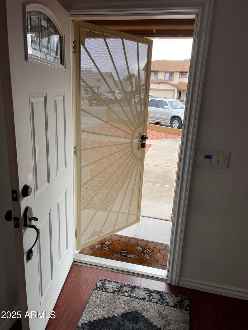 8662 Monte Vista Rd, Phoenix, AZ 85037