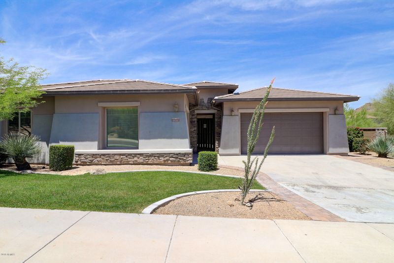 8662 W Rowel Rd, Peoria, AZ 85383