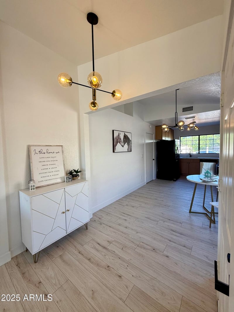8665 Belleview Pl, Scottsdale, AZ 85257