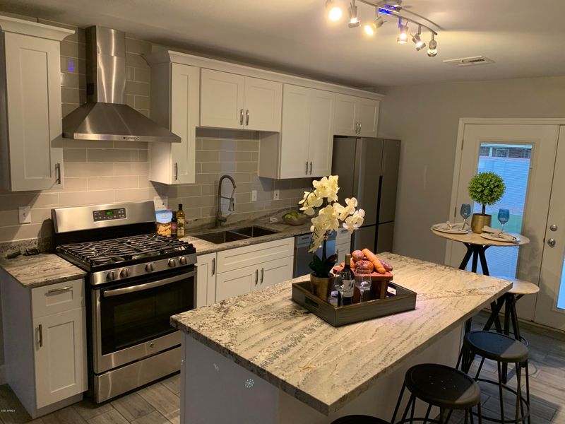 8667 E Edgemont Ave, Scottsdale, AZ 85257