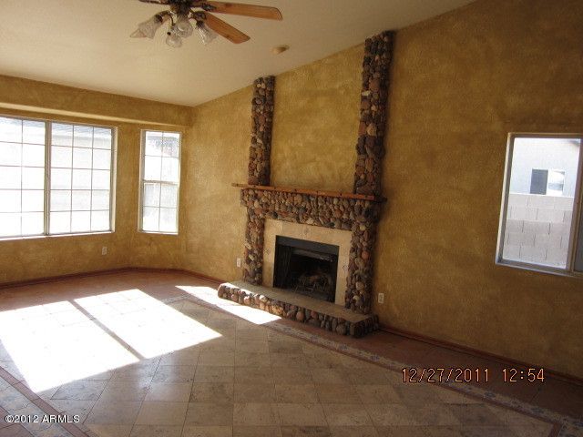 8668 W Holly St, Phoenix, AZ 85037