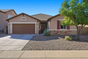 867 Desert Glen Dr, San Tan Valley, AZ 85143