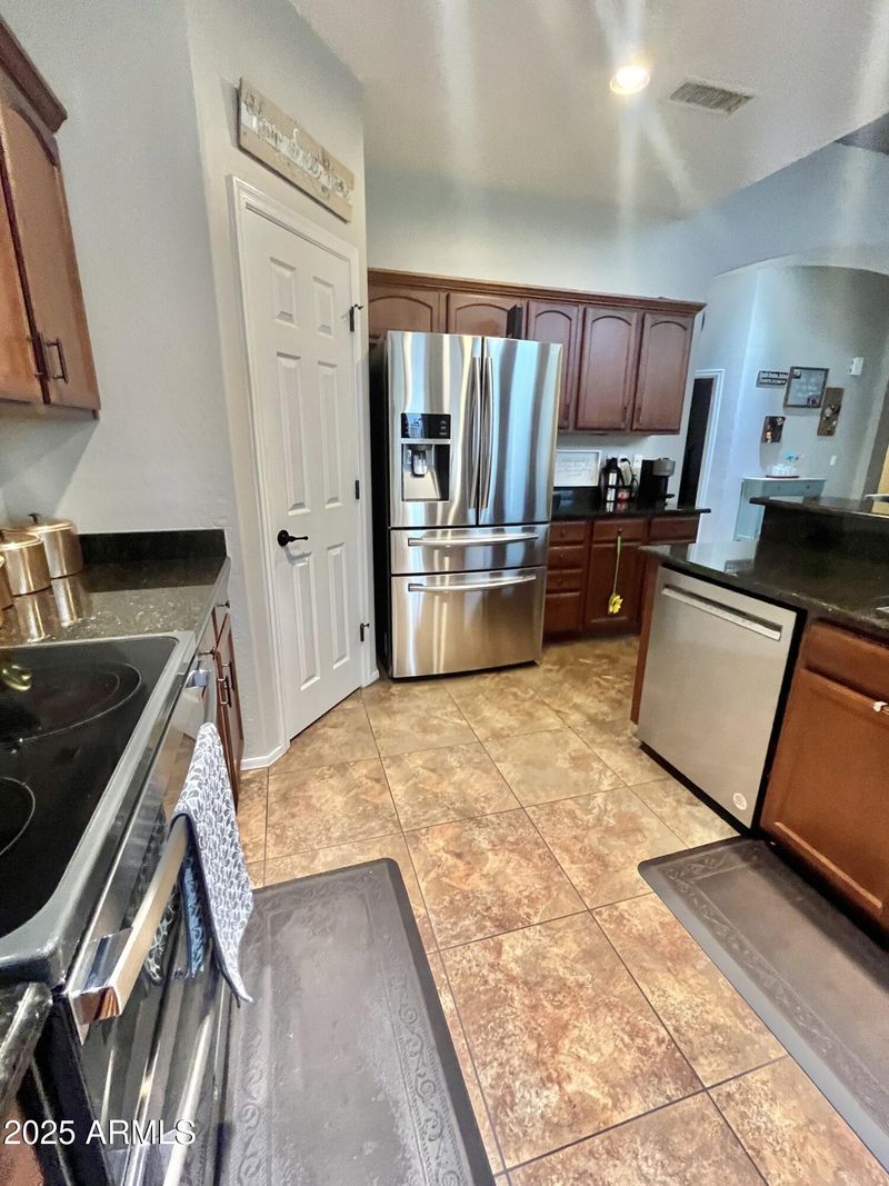 867 S Del Rio Ct, Apache Junction, AZ 85120