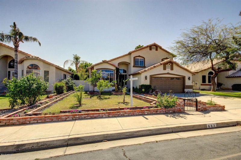 867 W Spur Ave, Gilbert, AZ 85233
