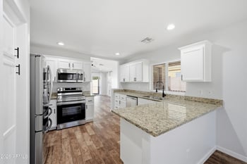 868 Laredo St, Chandler, AZ 85225