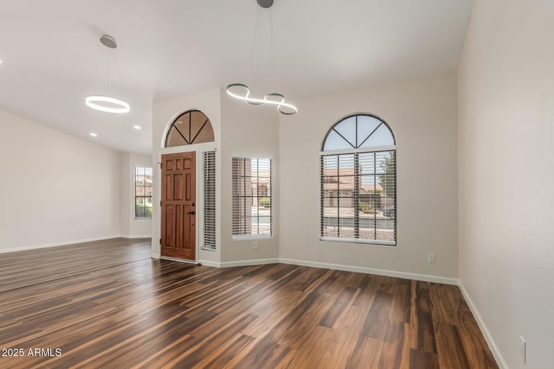 869 Emerald Island Dr, Gilbert, AZ 85233