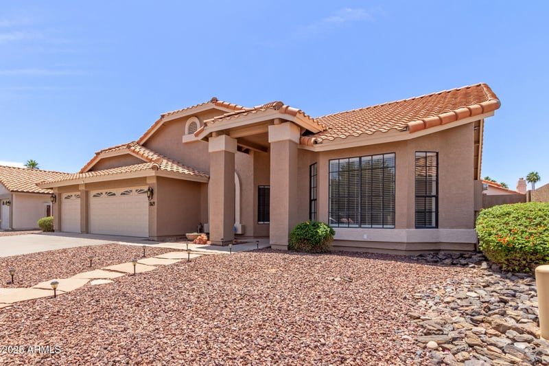 869 Emerald Island Dr, Gilbert, AZ 85233