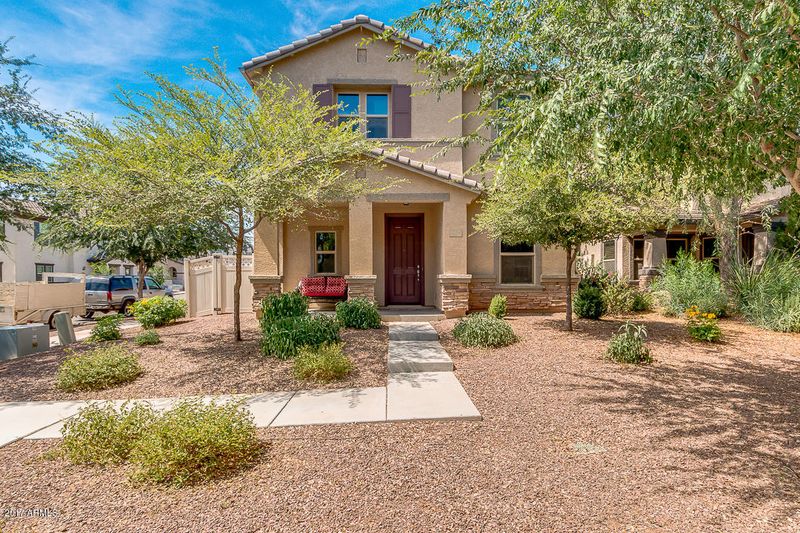 869 S Pheasant Dr, Gilbert, AZ 85296