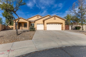 8690 Morten Ave, Glendale, AZ 85305