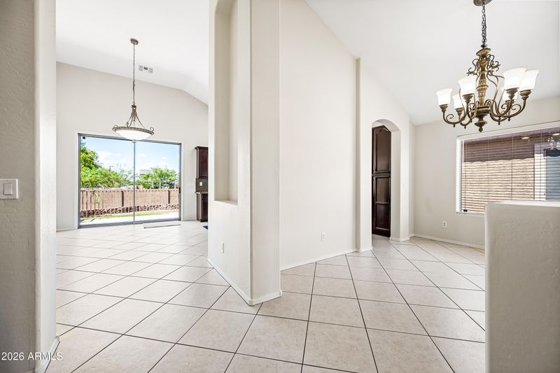 8698 W Morten Ave, Glendale, AZ 85305