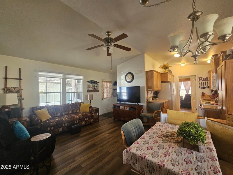 8700 University Dr #649, Mesa, AZ 85207