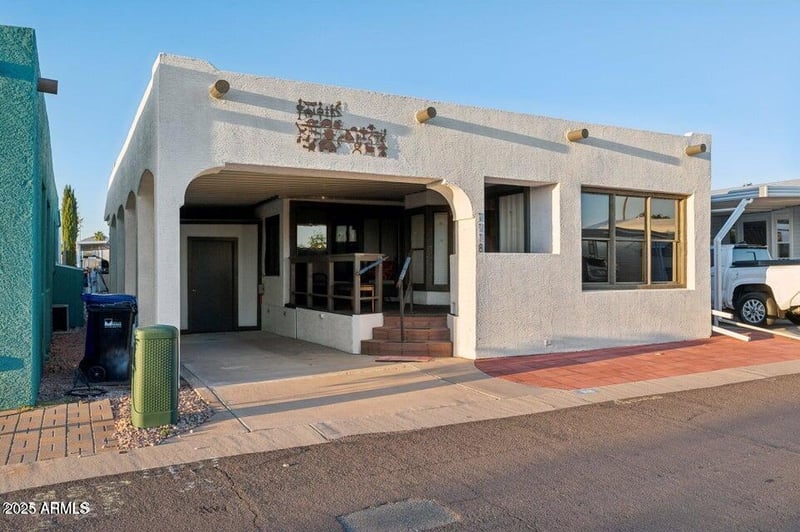 8700 University Dr, Mesa, AZ 85207