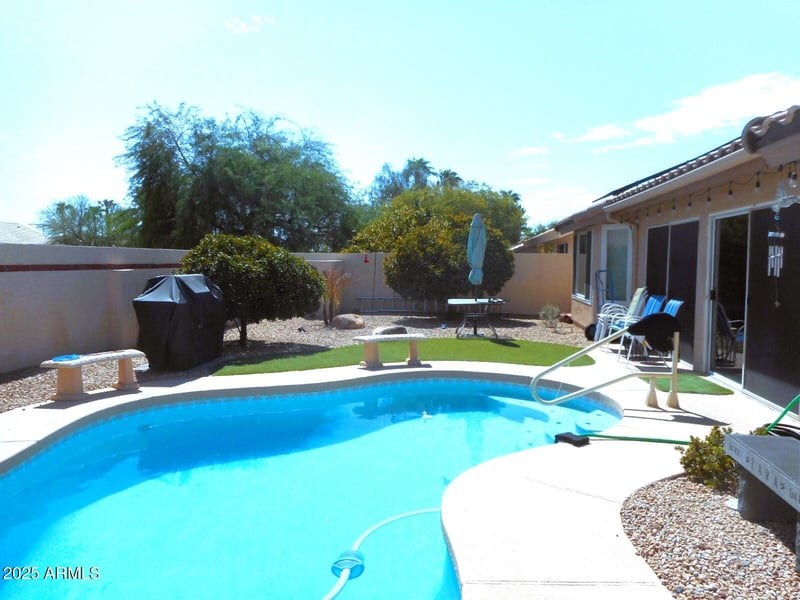 8701 Behrend Dr, Peoria, AZ 85382
