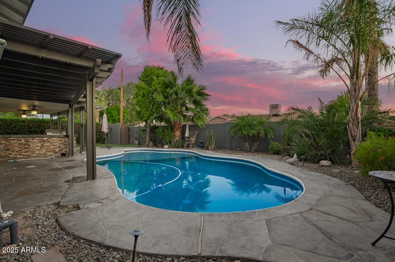 8701 Edward Ave, Scottsdale, AZ 85250