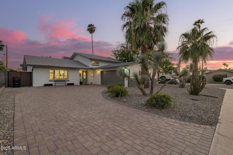 8701 Edward Ave, Scottsdale, AZ 85250