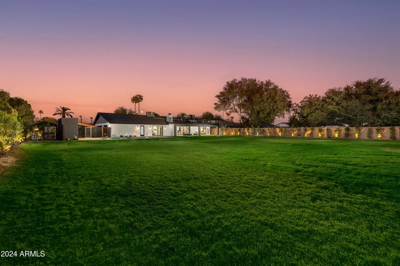 8701 Highland Ave, Scottsdale, AZ 85251