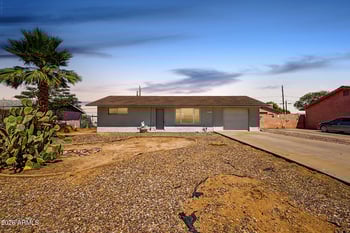 8702 Edgewood Ave, Mesa, AZ 85208