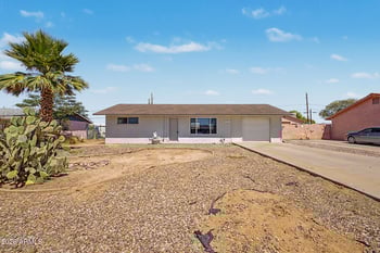 8702 Edgewood Ave, Mesa, AZ 85208