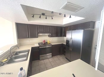 8702 Shadow Ln, Peoria, AZ 85345