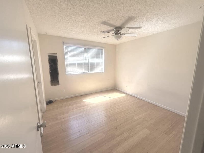 8702 Shadow Ln, Peoria, AZ 85345