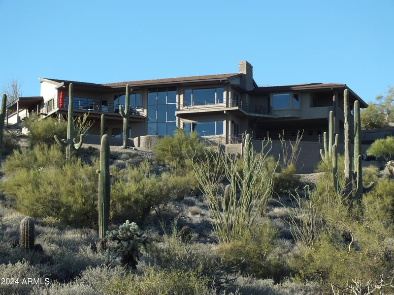 8702 Silver Saddle Dr, Carefree, AZ 85377