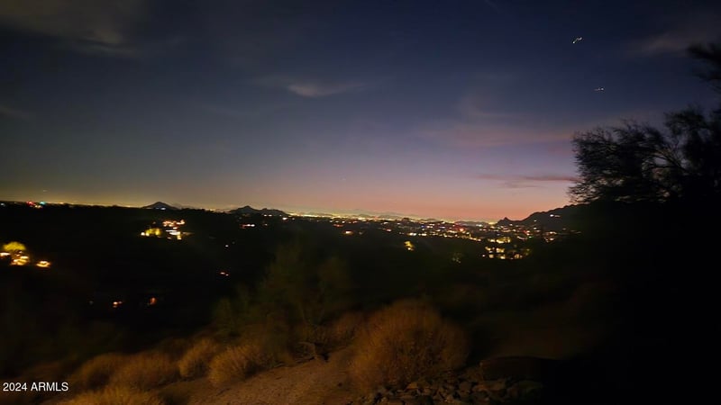 8702 Silver Saddle Dr, Carefree, AZ 85377