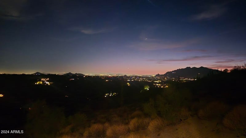 8702 Silver Saddle Dr, Carefree, AZ 85377