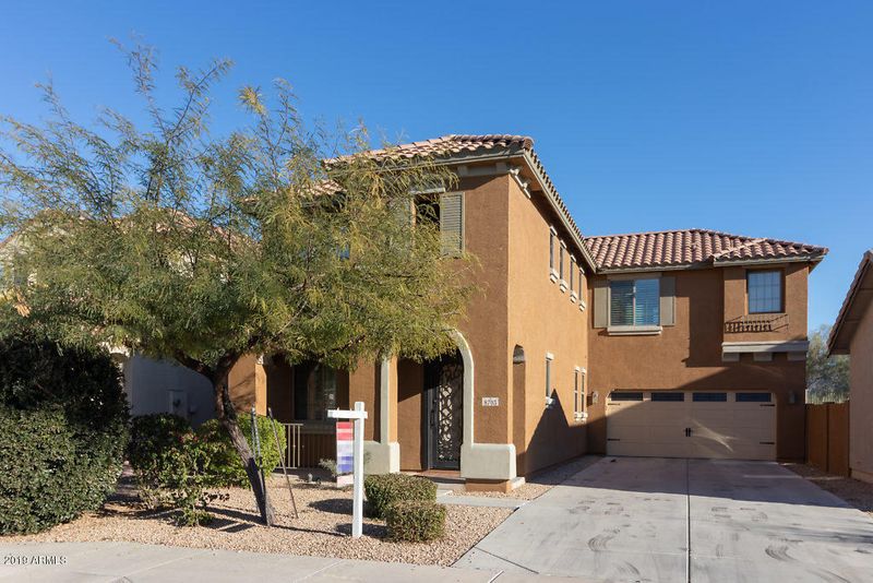 8703 S 40th Dr, Laveen, AZ 85339