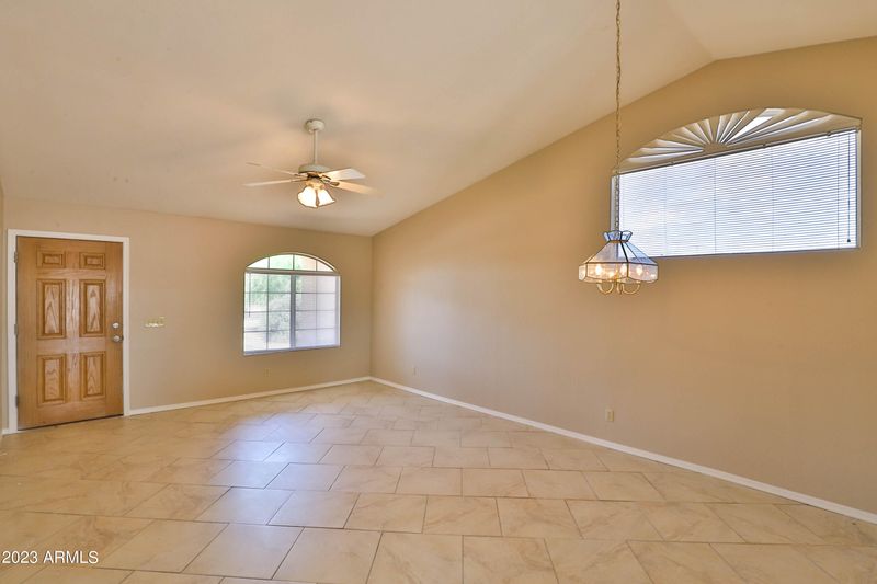 8704 E Calypso Ave, Mesa, AZ 85208