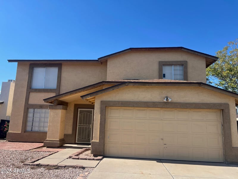 8706 Lewis Ave, Phoenix, AZ 85037
