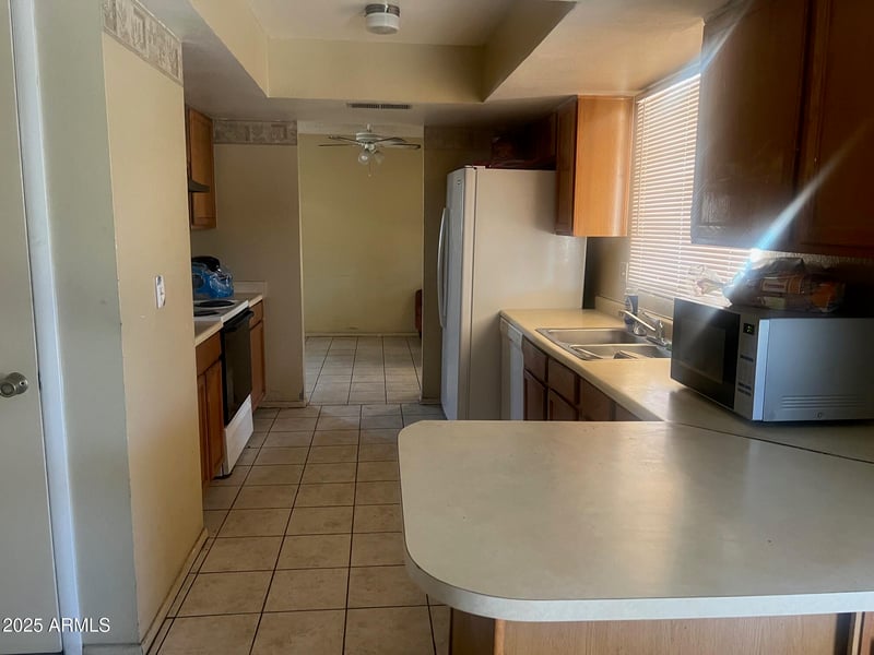 8706 Lewis Ave, Phoenix, AZ 85037