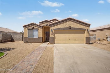 8706 W Stanley A Goff Dr, Tolleson, AZ 85353