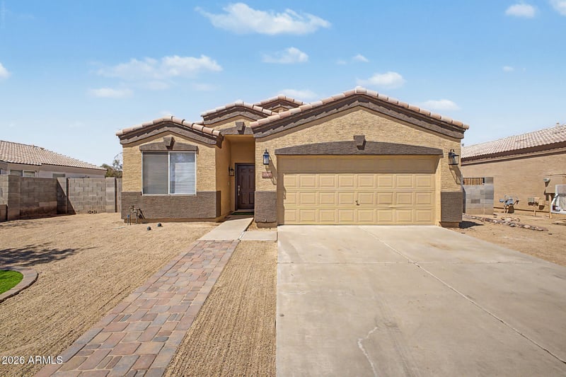 8706 W Stanley A Goff Dr, Tolleson, AZ 85353