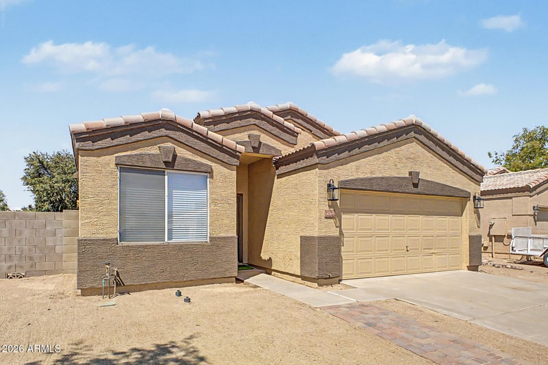 8706 W Stanley A Goff Dr, Tolleson, AZ 85353