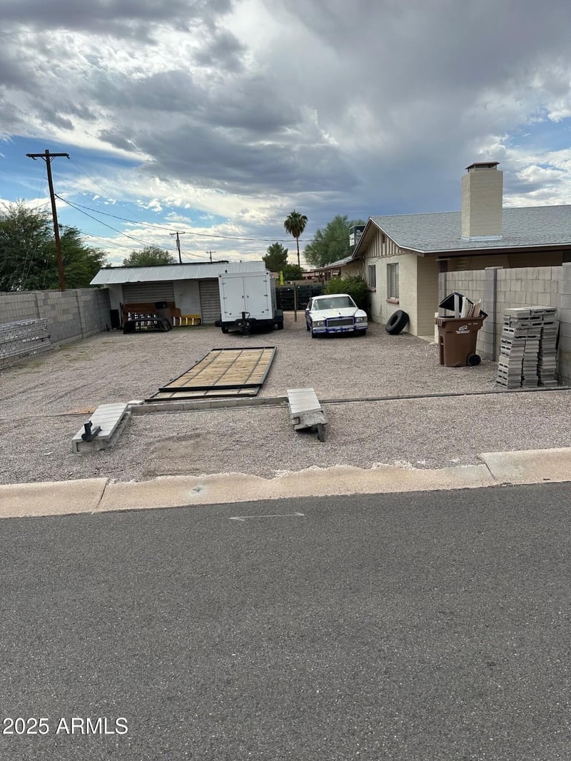 8707 Butte St, Mesa, AZ 85207