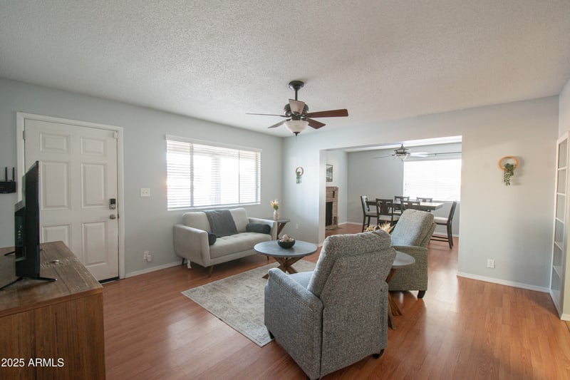 8707 Butte St, Mesa, AZ 85207