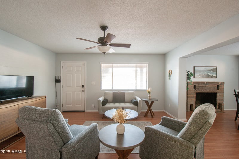 8707 Butte St, Mesa, AZ 85207