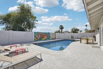 8707 Clarendon Ave, Scottsdale, AZ 85251