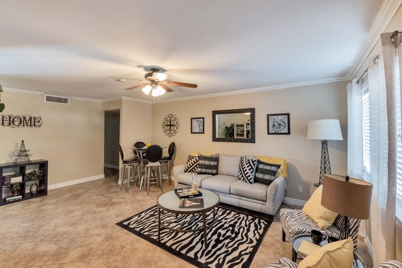 8707 E Whitton Ave, Scottsdale, AZ 85251