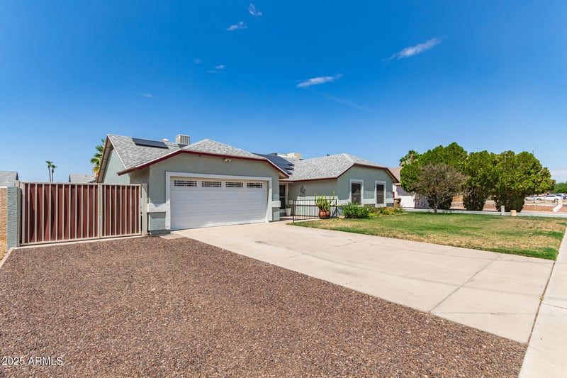 8708 Golden Ln, Peoria, AZ 85345