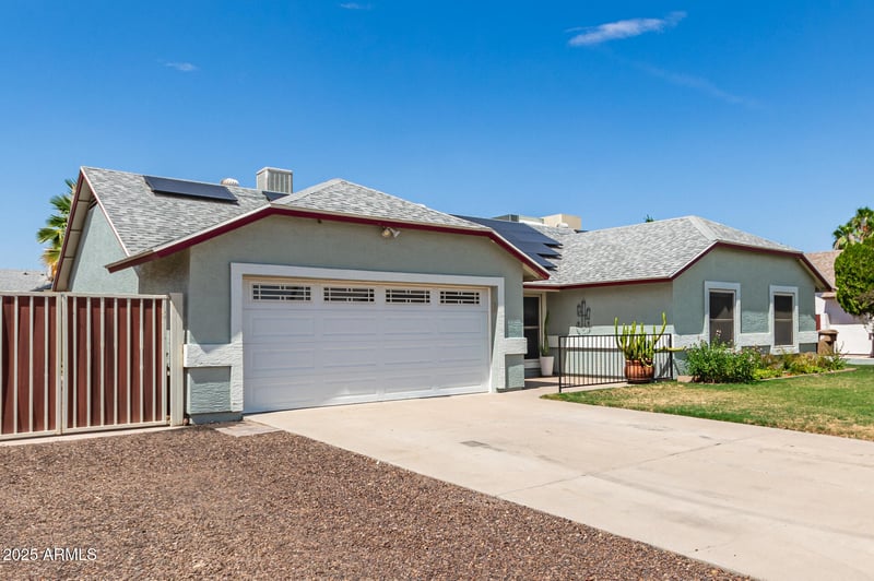8708 Golden Ln, Peoria, AZ 85345